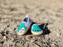 Load image into Gallery viewer, CUSTOM Youth Painted Shoes